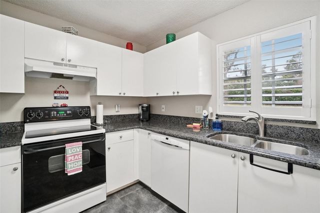 2243 ANDOVER CIRCLE, Palm Harbor, FL 34683