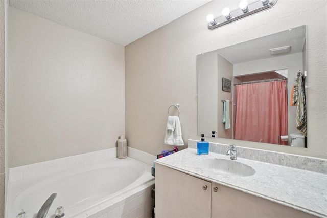 2243 ANDOVER CIRCLE, Palm Harbor, FL 34683