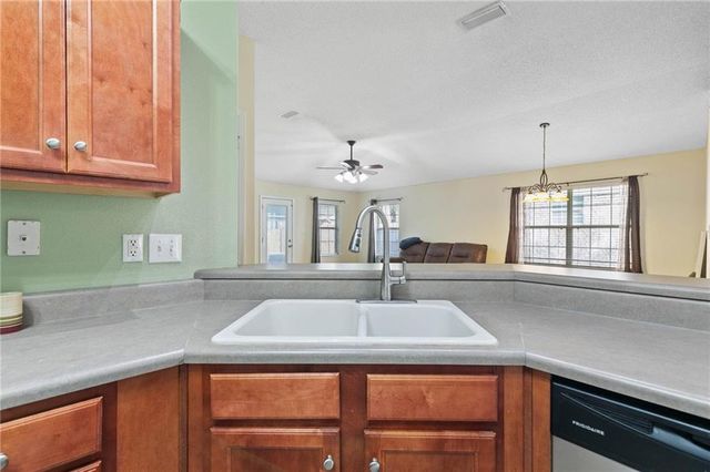 8035 Deerwood Drive, Daphne, AL 36526