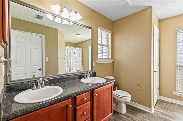 8035 Deerwood Drive, Daphne, AL 36526