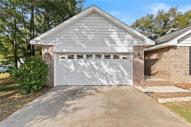 8035 Deerwood Drive, Daphne, AL 36526