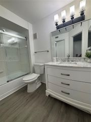 457 Vista Isles Dr 2127, Sunrise, FL 33325