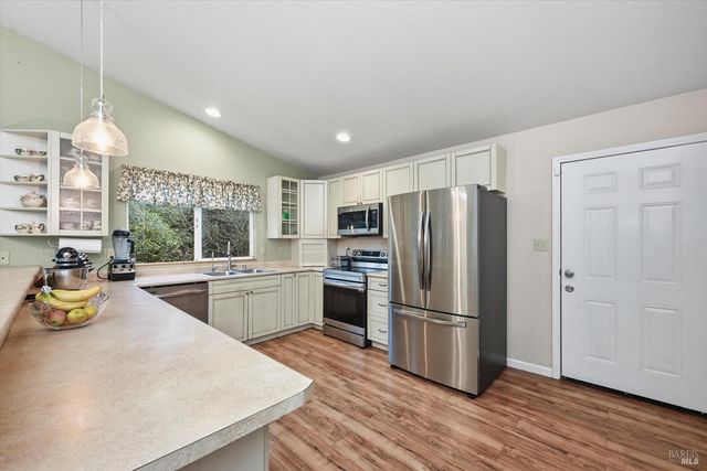 3532 Morningside Cir, Kelseyville, CA 95451