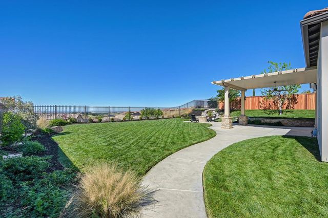 2037 Camino Verdera, Lincoln, CA 95648