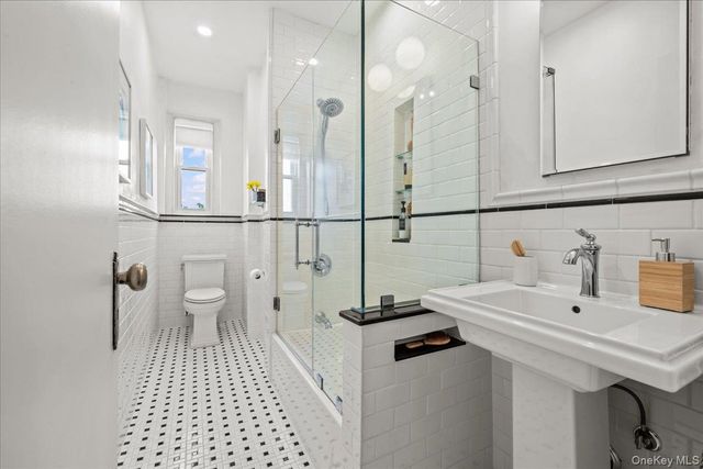 3810 Greystone Avenue 504, Bronx, NY 10463