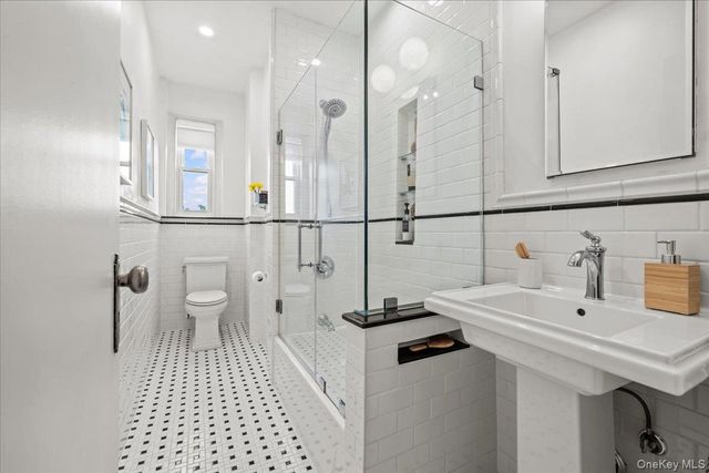 3810 Greystone Avenue 504, Bronx, NY 10463