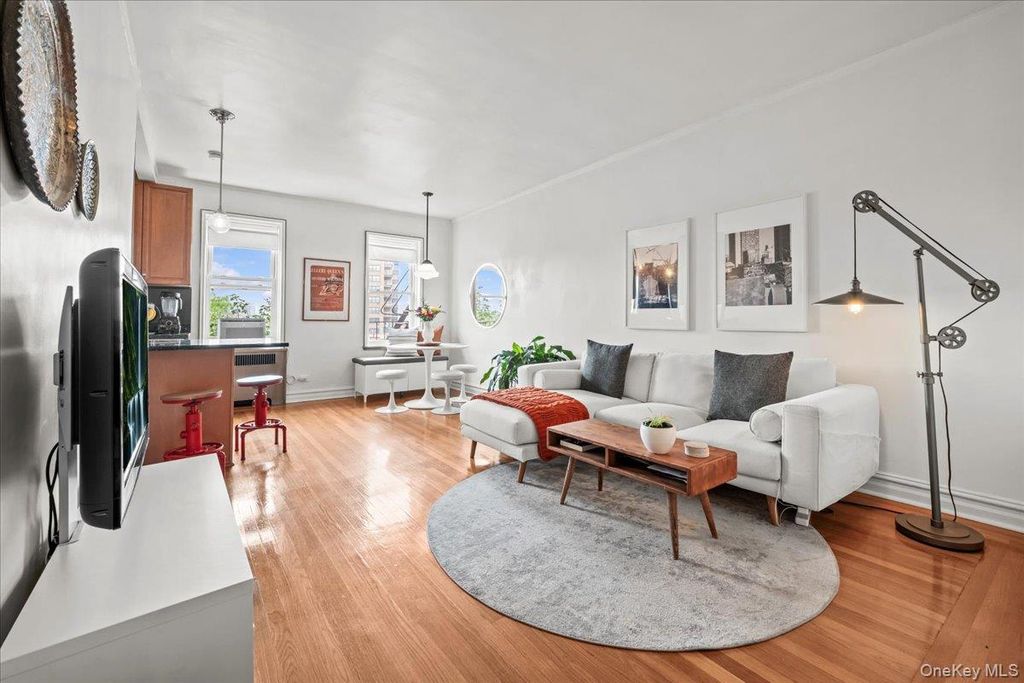 3810 Greystone Avenue 504, Bronx, NY 10463 — photo 5