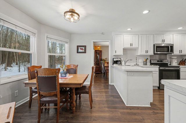 1308 Brentwood Drive, Midland, MI 48640