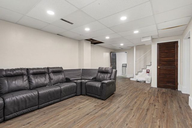 1308 Brentwood Drive, Midland, MI 48640