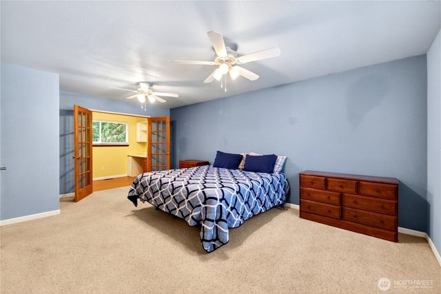 17924 2nd Street E, Lake Tapps, WA 98391