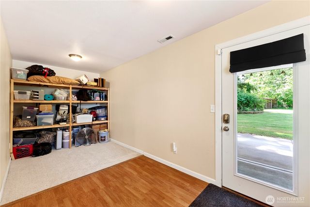 17924 2nd Street E, Lake Tapps, WA 98391