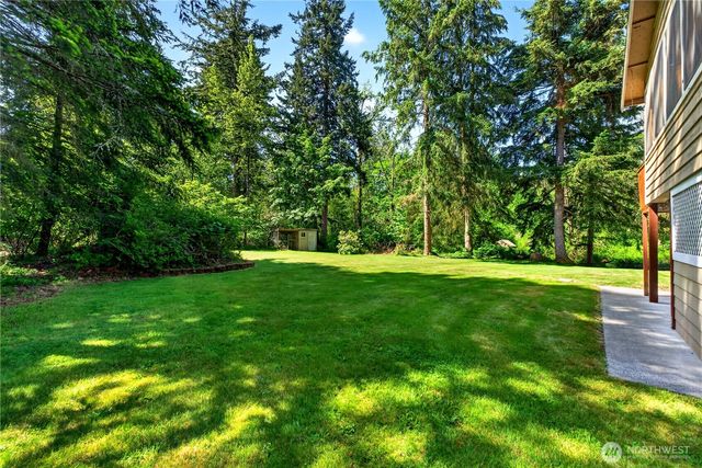 17924 2nd Street E, Lake Tapps, WA 98391