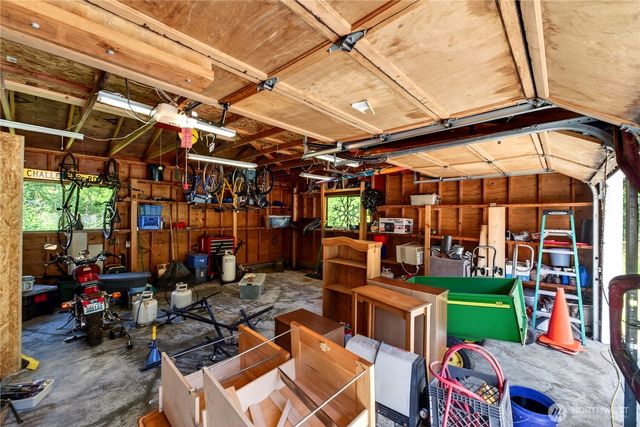 17924 2nd Street E, Lake Tapps, WA 98391