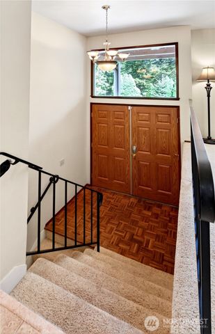 17924 2nd Street E, Lake Tapps, WA 98391