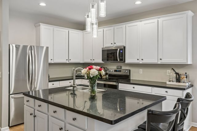 905 Catlow Ct, Brentwood, TN 37027