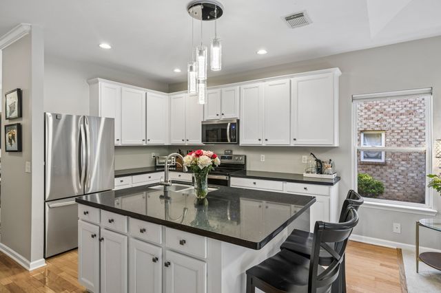 905 Catlow Ct, Brentwood, TN 37027