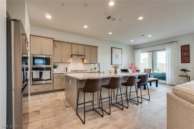 549 Cadence Vista Drive, Henderson, NV 89011