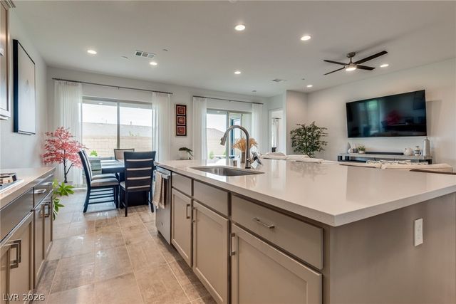 549 Cadence Vista Drive, Henderson, NV 89011