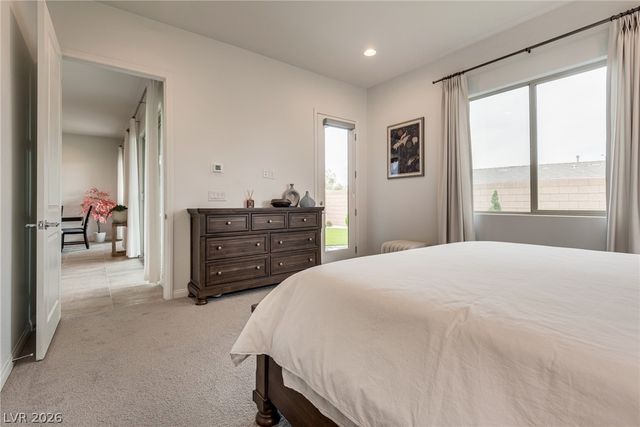 549 Cadence Vista Drive, Henderson, NV 89011