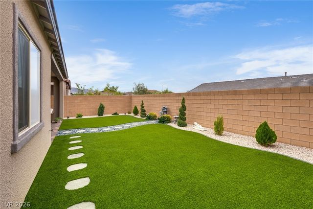 549 Cadence Vista Drive, Henderson, NV 89011