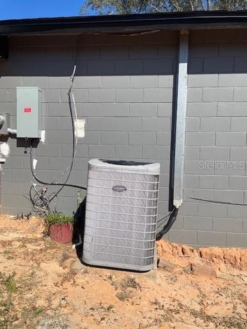 2262 MENOMONEE COURT, Orlando, FL 32818