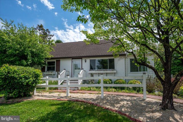 605 VENTURE RD, Hockessin, DE 19707