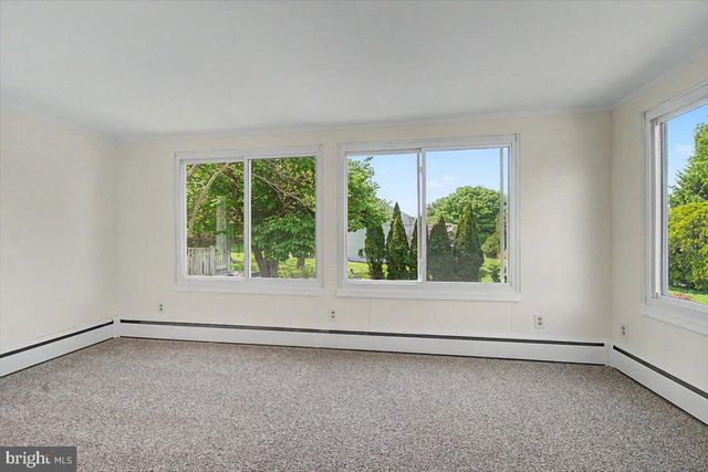 605 VENTURE RD, Hockessin, DE 19707
