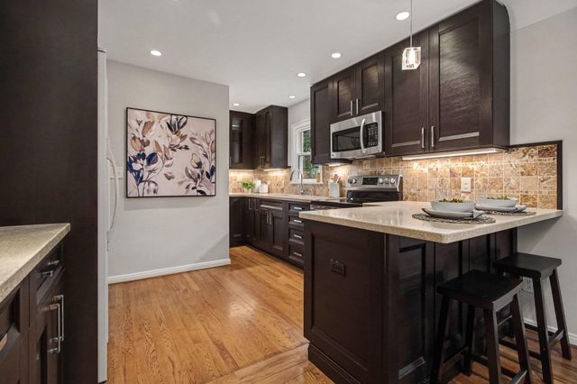 2011 Miller Avenue, Ann Arbor, MI 48103