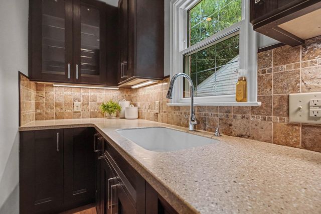 2011 Miller Avenue, Ann Arbor, MI 48103