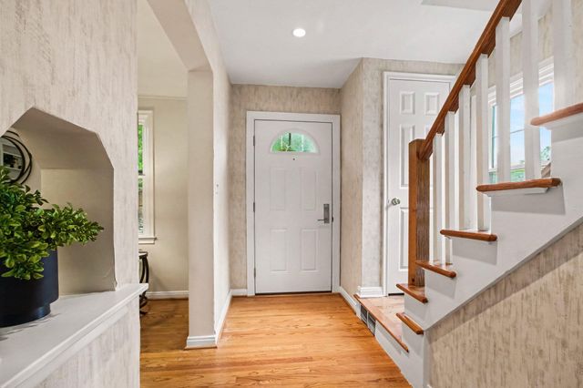 2011 Miller Avenue, Ann Arbor, MI 48103