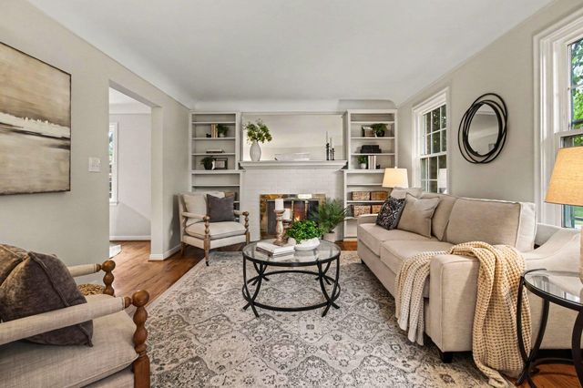 2011 Miller Avenue, Ann Arbor, MI 48103