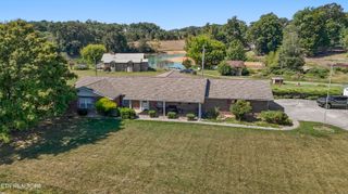 1737 Doc Terry Rd, Dandridge, TN 37725