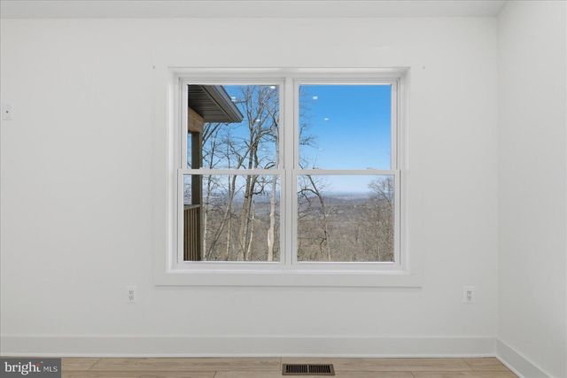 377 WINDY WAY, Front Royal, VA 22630