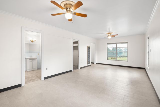 131 Blue Bird LN, Tow, TX 78672