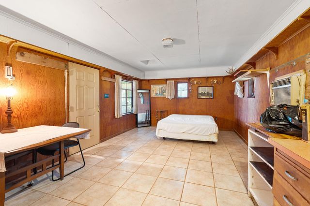 131 Blue Bird LN, Tow, TX 78672