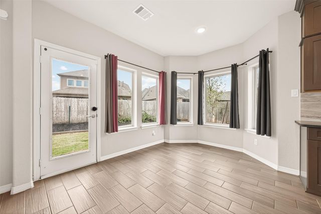 907 Warm Summer Drive, Richmond, TX 77406