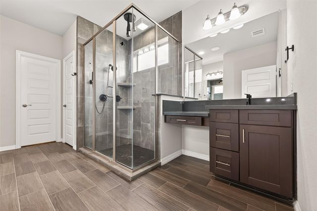 907 Warm Summer Drive, Richmond, TX 77406