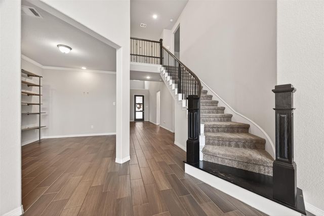 907 Warm Summer Drive, Richmond, TX 77406