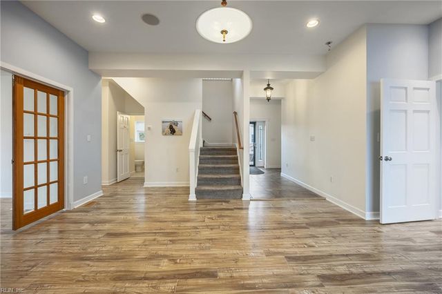 512 Spivey LN, Seaford, VA 23696