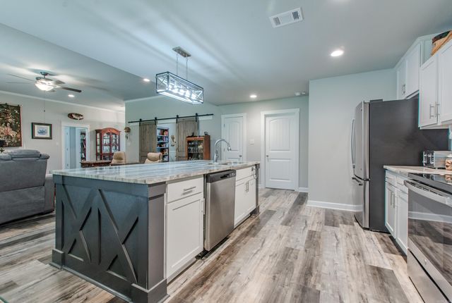 2091 Ferndale Cove, Alexander, AR 72002