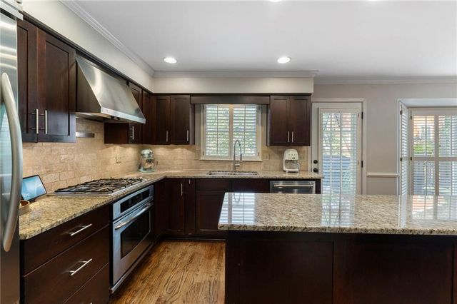 1404 Defoors Mill Drive NW, Atlanta, GA 30318