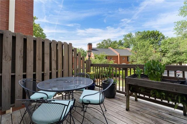 1404 Defoors Mill Drive NW, Atlanta, GA 30318