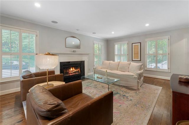 1404 Defoors Mill Drive NW, Atlanta, GA 30318