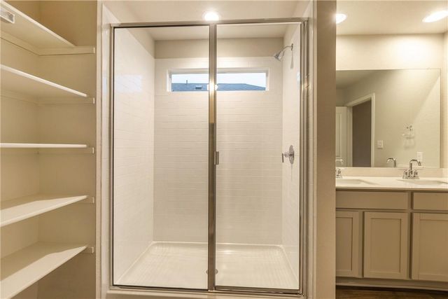 612 Roaring Fork LN, Bastrop, TX 78602