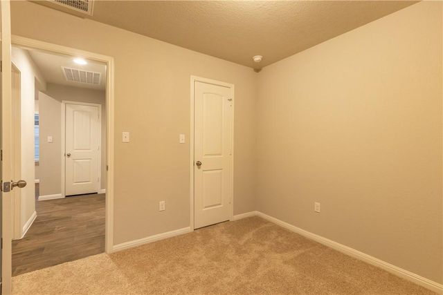 612 Roaring Fork LN, Bastrop, TX 78602