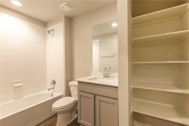 612 Roaring Fork LN, Bastrop, TX 78602