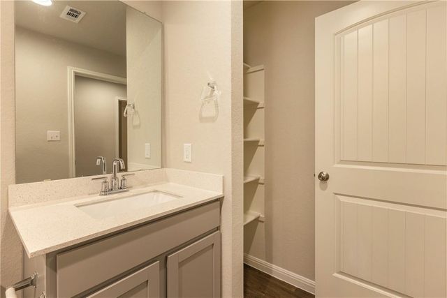 612 Roaring Fork LN, Bastrop, TX 78602