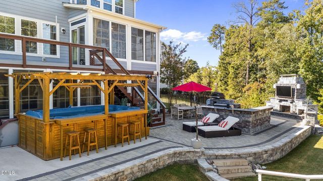 213 Lofty Oak Lane, Holly Springs, NC 27540