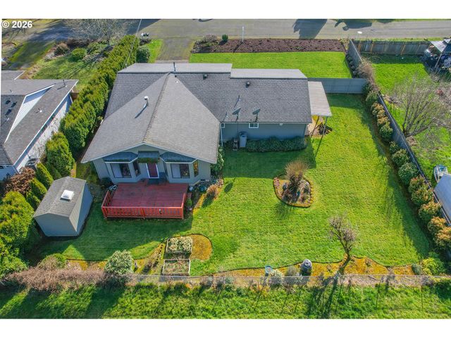 15781 Ne HOLLADAY St, Portland, OR 97230