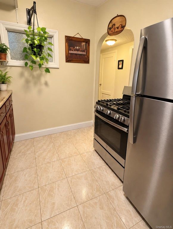 9511 97th Street, Ozone Park, NY 11416 — photo 5